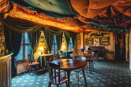 Mama Roux Live Music & Burlesque – 21st May