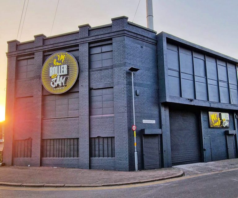 The Best Gaming & Activity Bars in Birmingham! Grapevine Birmingham