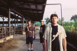 of iyrn Bring Luminous Cross Cultural Indie to Centrala for Their EP Launch