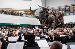 CBSO at New Street station today / Dolly Parton tribute