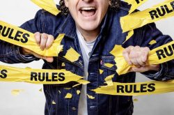 Tom Stade ‘Rules’ just enjoyed a sell out run and fantastic reviews at Edinburgh Fringe Festival and  announces new tour!
